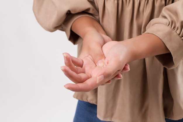 Как уменьшить боль в запястье левой руки